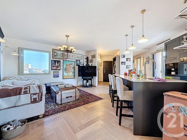 Afficher la photo en grand Appartement F3 à vendre - 3 pièces - 94.49 m2 - JUAN LES PINS - 06 - PROVENCE-ALPES-COTE-D-AZUR - Century 21 Albert 1Er