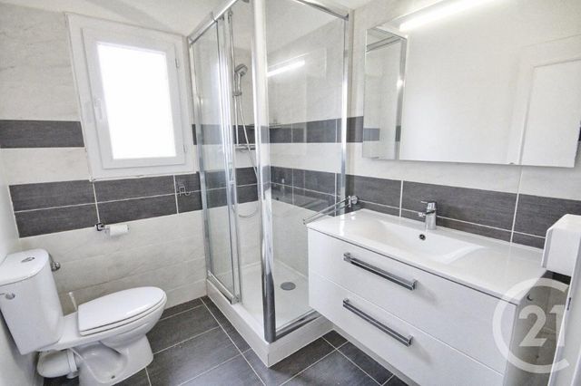 Appartement F4 à louer - 4 pièces - 100.11 m2 - ANTIBES - 06 - PROVENCE-ALPES-COTE-D-AZUR - Century 21 Albert 1Er