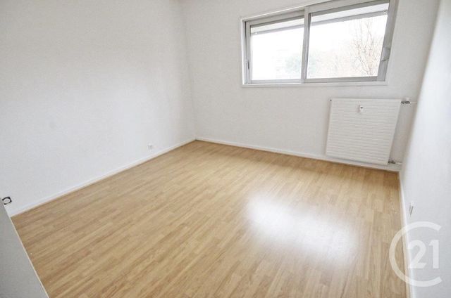 Appartement F4 à louer - 4 pièces - 100.11 m2 - ANTIBES - 06 - PROVENCE-ALPES-COTE-D-AZUR - Century 21 Albert 1Er