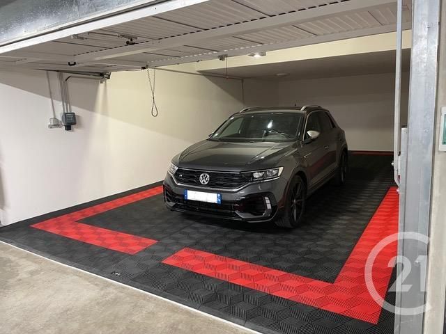 parking - ANTIBES - 06