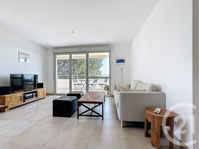 Appartement T3 à vendre - 3 pièces - 64.1 m2 - ANTIBES - 06 - PROVENCE-ALPES-COTE-D-AZUR - Century 21 Albert 1Er