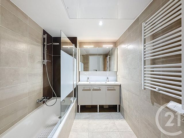 Appartement T3 à vendre - 3 pièces - 68.95 m2 - LE GOLFE JUAN - 06 - PROVENCE-ALPES-COTE-D-AZUR - Century 21 Albert 1Er