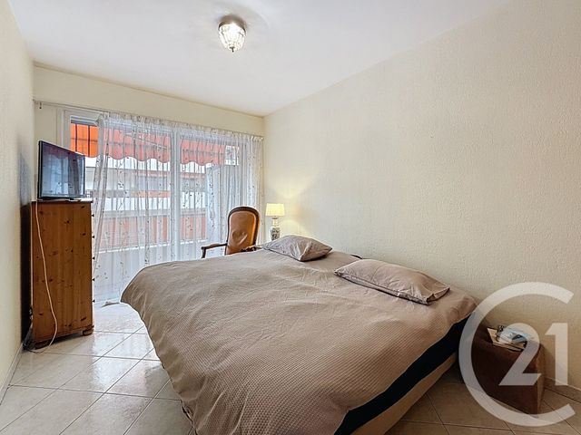 Afficher la photo en grand Appartement F3 à vendre - 3 pièces - 65.8 m2 - ANTIBES - 06 - PROVENCE-ALPES-COTE-D-AZUR - Century 21 Albert 1Er