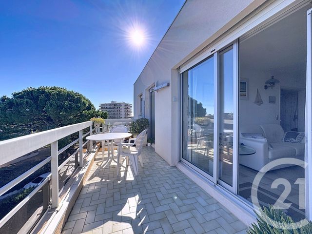 Afficher la photo en grand Appartement T2 à vendre - 2 pièces - 48.4 m2 - ANTIBES - 06 - PROVENCE-ALPES-COTE-D-AZUR - Century 21 Albert 1Er