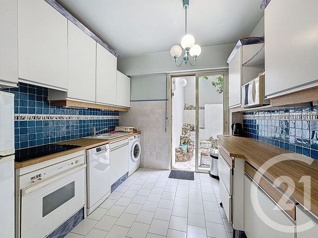 Afficher la photo en grand Appartement T3 à vendre - 3 pièces - 79.41 m2 - ANTIBES - 06 - PROVENCE-ALPES-COTE-D-AZUR - Century 21 Albert 1Er