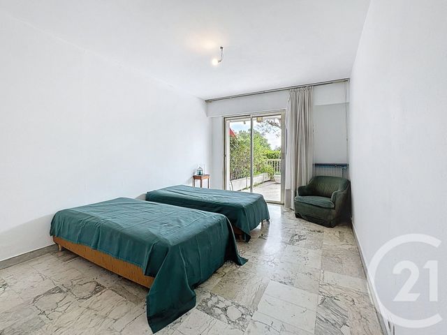 Afficher la photo en grand Appartement T3 à vendre - 3 pièces - 79.41 m2 - ANTIBES - 06 - PROVENCE-ALPES-COTE-D-AZUR - Century 21 Albert 1Er
