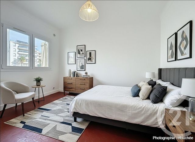 Afficher la photo en grand Appartement F5 à vendre - 6 pièces - 162.0 m2 - JUAN LES PINS - 06 - PROVENCE-ALPES-COTE-D-AZUR - Century 21 Albert 1Er