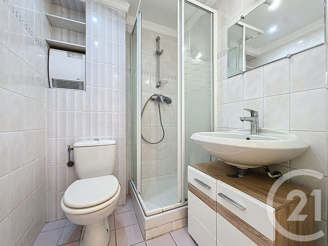 Appartement F3 à louer - 3 pièces - 49.56 m2 - JUAN LES PINS - 06 - PROVENCE-ALPES-COTE-D-AZUR - Century 21 Albert 1Er