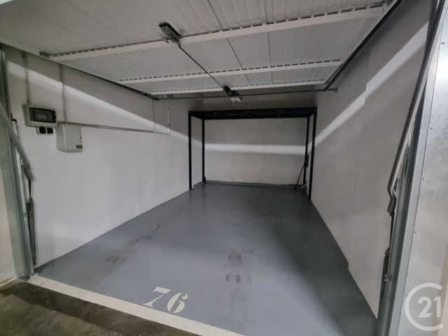parking à vendre - 16.0 m2 - ANTIBES - 06 - PROVENCE-ALPES-COTE-D-AZUR - Century 21 Albert 1Er