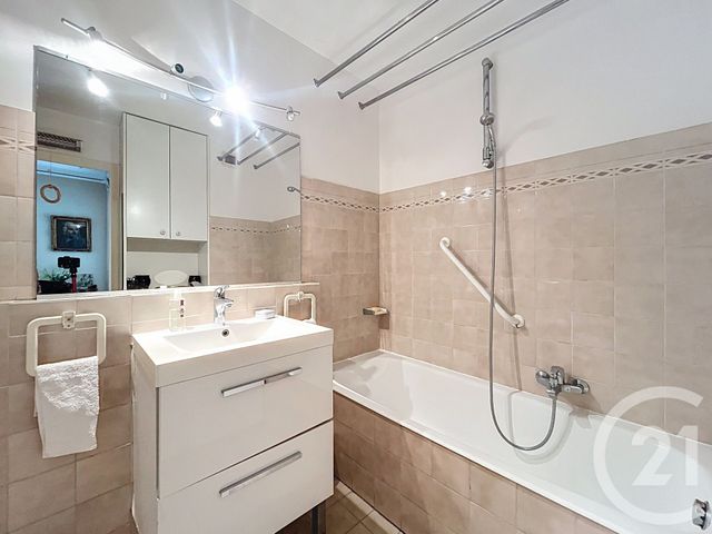 Appartement F3 à vendre - 3 pièces - 57.66 m2 - ANTIBES - 06 - PROVENCE-ALPES-COTE-D-AZUR - Century 21 Albert 1Er