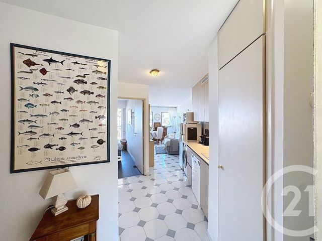 Appartement F2 à louer - 2 pièces - 39.11 m2 - ANTIBES - 06 - PROVENCE-ALPES-COTE-D-AZUR - Century 21 Albert 1Er