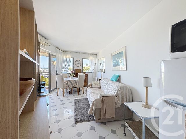 Appartement F2 à louer - 2 pièces - 39.11 m2 - ANTIBES - 06 - PROVENCE-ALPES-COTE-D-AZUR - Century 21 Albert 1Er