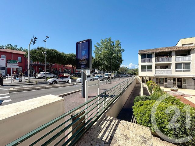 Appartement F2 à louer - 2 pièces - 39.11 m2 - ANTIBES - 06 - PROVENCE-ALPES-COTE-D-AZUR - Century 21 Albert 1Er