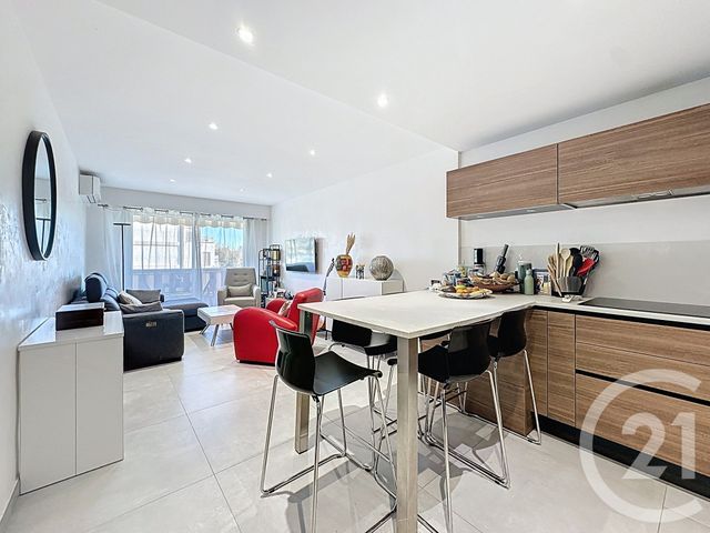 Appartement F4 à vendre - 4 pièces - 72.16 m2 - ANTIBES - 06 - PROVENCE-ALPES-COTE-D-AZUR - Century 21 Albert 1Er