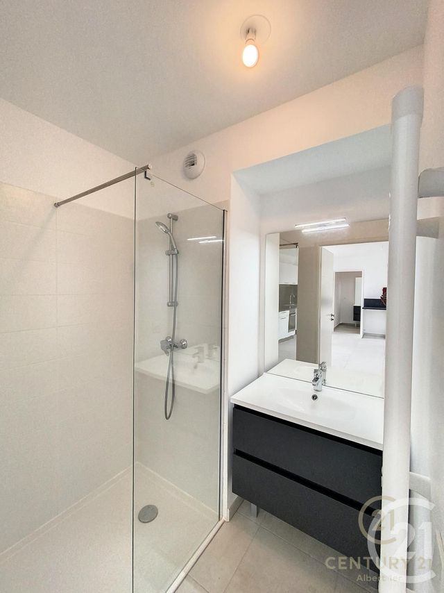 Appartement F3 à louer - 3 pièces - 59.54 m2 - JUAN LES PINS - 06 - PROVENCE-ALPES-COTE-D-AZUR - Century 21 Albert 1Er