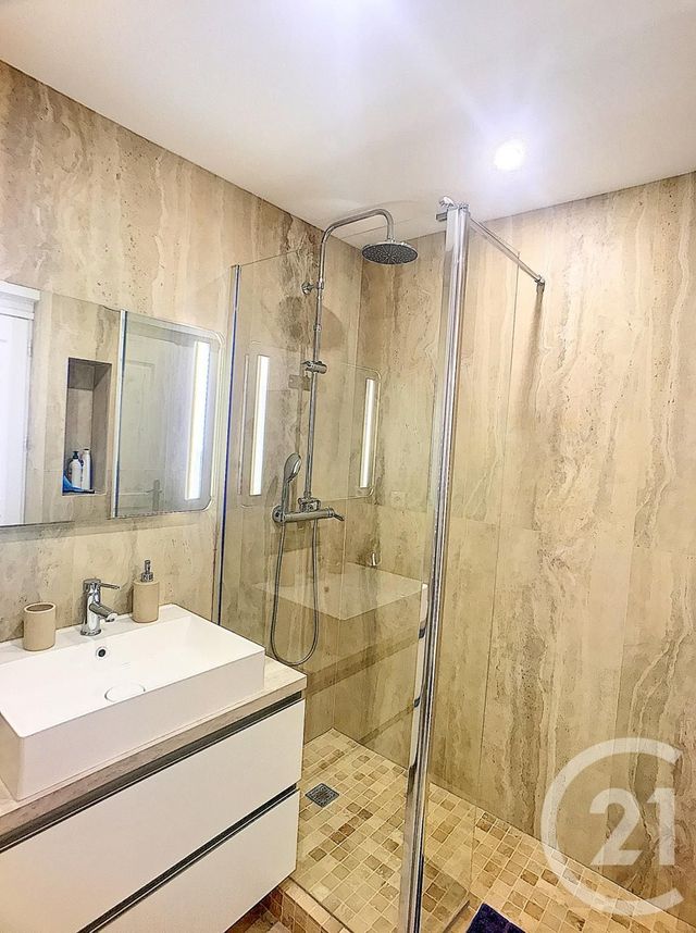 Appartement à louer - 2 pièces - 36.12 m2 - ANTIBES - 06 - PROVENCE-ALPES-COTE-D-AZUR - Century 21 Albert 1Er