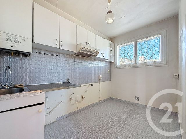 Appartement F3 à vendre - 3 pièces - 60.07 m2 - LE GOLFE JUAN - 06 - PROVENCE-ALPES-COTE-D-AZUR - Century 21 Albert 1Er