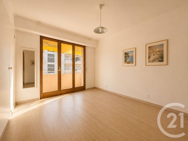 Appartement F3 à vendre - 3 pièces - 71.62 m2 - ANTIBES - 06 - PROVENCE-ALPES-COTE-D-AZUR - Century 21 Albert 1Er