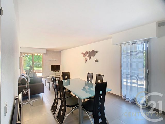 Appartement F3 à louer - 3 pièces - 74.0 m2 - LE GOLFE JUAN - 06 - PROVENCE-ALPES-COTE-D-AZUR - Century 21 Albert 1Er