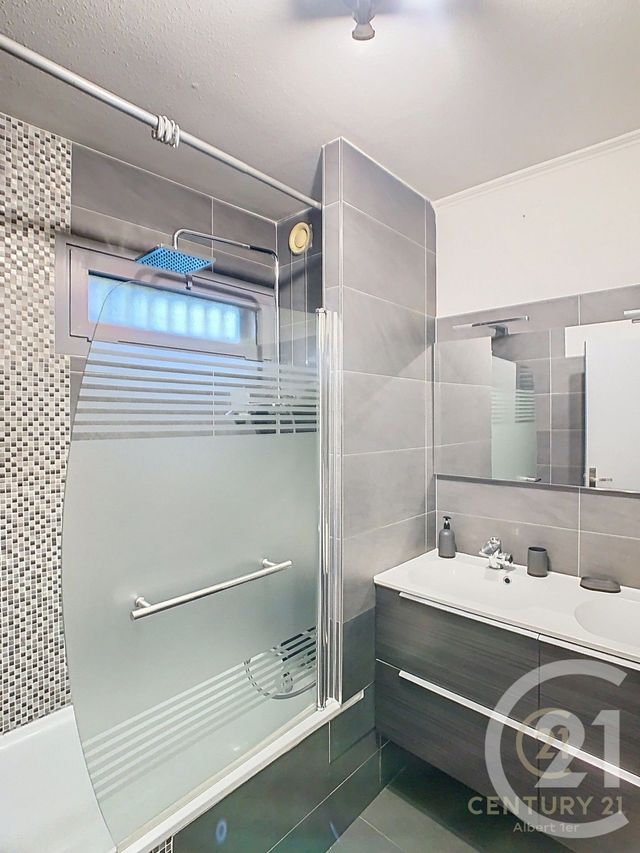 Appartement F3 à louer - 3 pièces - 74.0 m2 - LE GOLFE JUAN - 06 - PROVENCE-ALPES-COTE-D-AZUR - Century 21 Albert 1Er