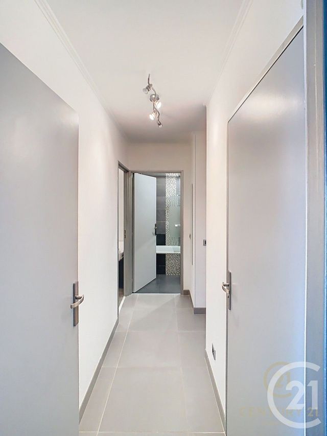 Appartement F3 à louer - 3 pièces - 74.0 m2 - LE GOLFE JUAN - 06 - PROVENCE-ALPES-COTE-D-AZUR - Century 21 Albert 1Er