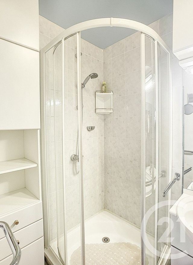 Appartement Studio à louer - 1 pièce - 19.57 m2 - ANTIBES - 06 - PROVENCE-ALPES-COTE-D-AZUR - Century 21 Albert 1Er