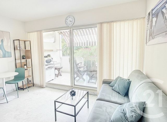 Appartement Studio à louer ANTIBES