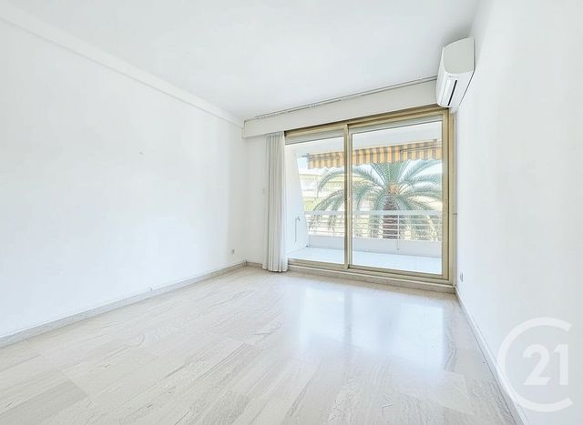 Appartement F4 à vendre - 4 pièces - 94.37 m2 - JUAN LES PINS - 06 - PROVENCE-ALPES-COTE-D-AZUR - Century 21 Albert 1Er