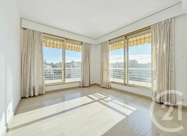 Appartement F4 à vendre - 4 pièces - 94.37 m2 - JUAN LES PINS - 06 - PROVENCE-ALPES-COTE-D-AZUR - Century 21 Albert 1Er
