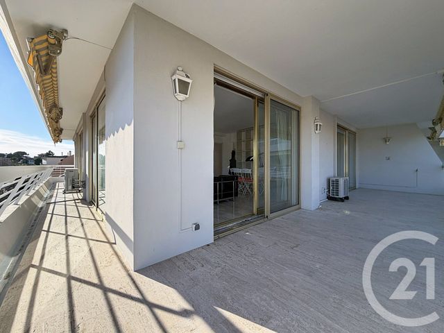 Appartement F4 à vendre - 4 pièces - 94.37 m2 - JUAN LES PINS - 06 - PROVENCE-ALPES-COTE-D-AZUR - Century 21 Albert 1Er