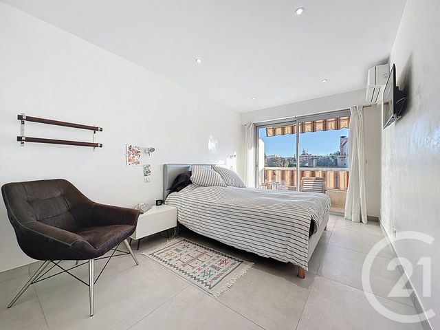 Appartement F4 à vendre - 4 pièces - 72.6 m2 - ANTIBES - 06 - PROVENCE-ALPES-COTE-D-AZUR - Century 21 Albert 1Er