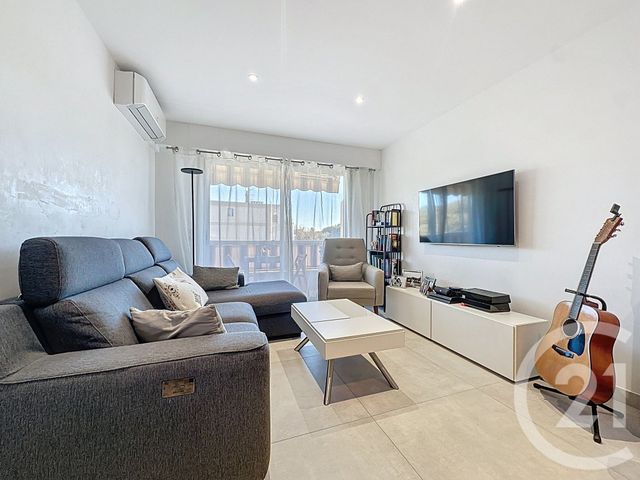 Appartement F4 à vendre - 4 pièces - 72.6 m2 - ANTIBES - 06 - PROVENCE-ALPES-COTE-D-AZUR - Century 21 Albert 1Er
