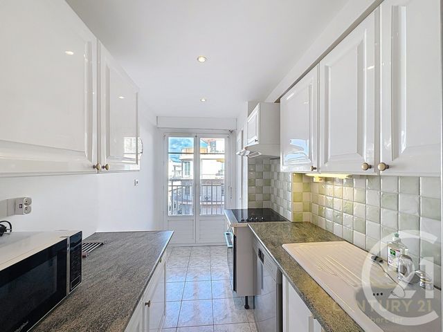 Appartement à louer - 2 pièces - 54.88 m2 - ANTIBES - 06 - PROVENCE-ALPES-COTE-D-AZUR - Century 21 Albert 1Er