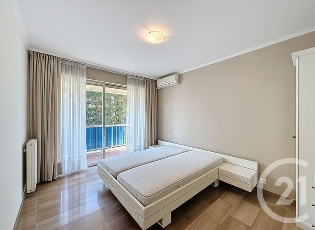 Appartement F4 à louer - 4 pièces - 126.77 m2 - ANTIBES - 06 - PROVENCE-ALPES-COTE-D-AZUR - Century 21 Albert 1Er