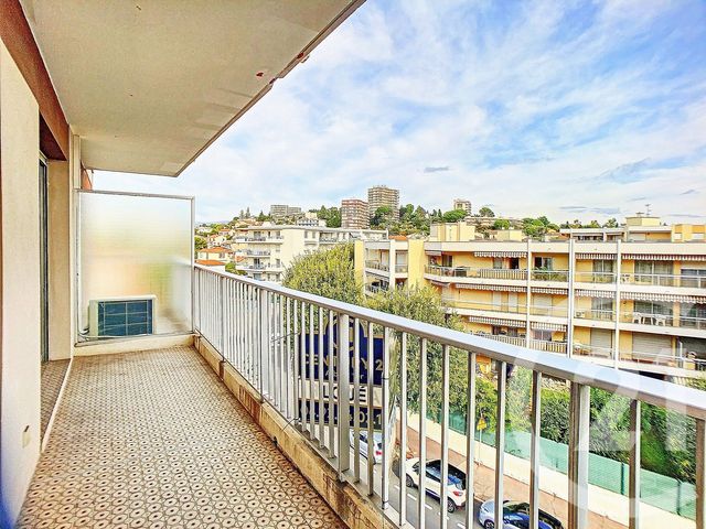 Appartement F2 à louer - 2 pièces - 45.01 m2 - ANTIBES - 06 - PROVENCE-ALPES-COTE-D-AZUR - Century 21 Albert 1Er