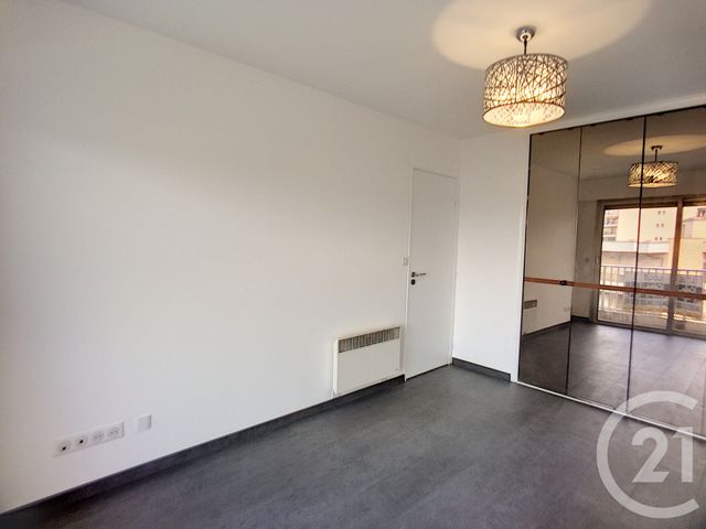 Appartement F2 à louer - 2 pièces - 45.01 m2 - ANTIBES - 06 - PROVENCE-ALPES-COTE-D-AZUR - Century 21 Albert 1Er