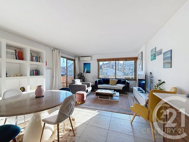 Appartement F3 à louer - 3 pièces - 79.03 m2 - ANTIBES - 06 - PROVENCE-ALPES-COTE-D-AZUR - Century 21 Albert 1Er