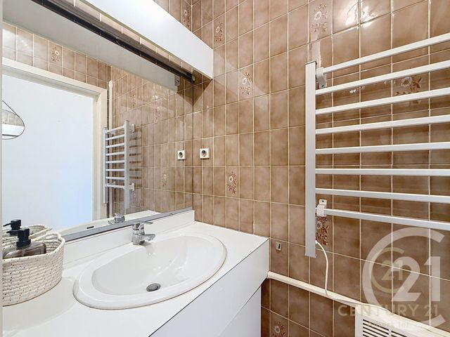 Appartement F3 à louer - 3 pièces - 79.03 m2 - ANTIBES - 06 - PROVENCE-ALPES-COTE-D-AZUR - Century 21 Albert 1Er