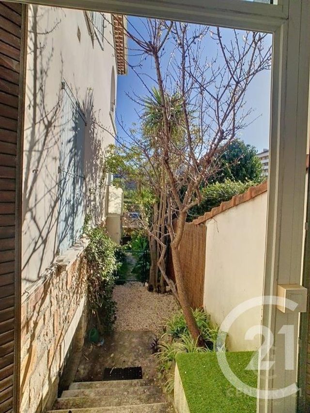 Appartement F1 à louer - 1 pièce - 30.09 m2 - ANTIBES - 06 - PROVENCE-ALPES-COTE-D-AZUR - Century 21 Albert 1Er