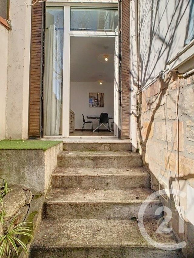 Appartement F1 à louer - 1 pièce - 30.09 m2 - ANTIBES - 06 - PROVENCE-ALPES-COTE-D-AZUR - Century 21 Albert 1Er