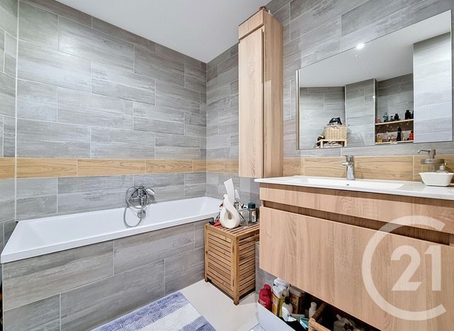 Appartement F4 à vendre - 4 pièces - 103.0 m2 - ANTIBES - 06 - PROVENCE-ALPES-COTE-D-AZUR - Century 21 Albert 1Er