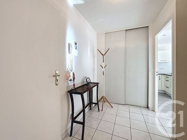Appartement F2 à vendre - 2 pièces - 46.96 m2 - FREJUS - 83 - PROVENCE-ALPES-COTE-D-AZUR - Century 21 Albert 1Er