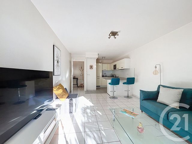 Appartement F2 à vendre - 2 pièces - 46.96 m2 - FREJUS - 83 - PROVENCE-ALPES-COTE-D-AZUR - Century 21 Albert 1Er