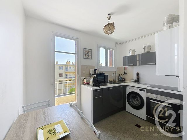 Appartement à louer - 2 pièces - 49.33 m2 - JUAN LES PINS - 06 - PROVENCE-ALPES-COTE-D-AZUR - Century 21 Albert 1Er