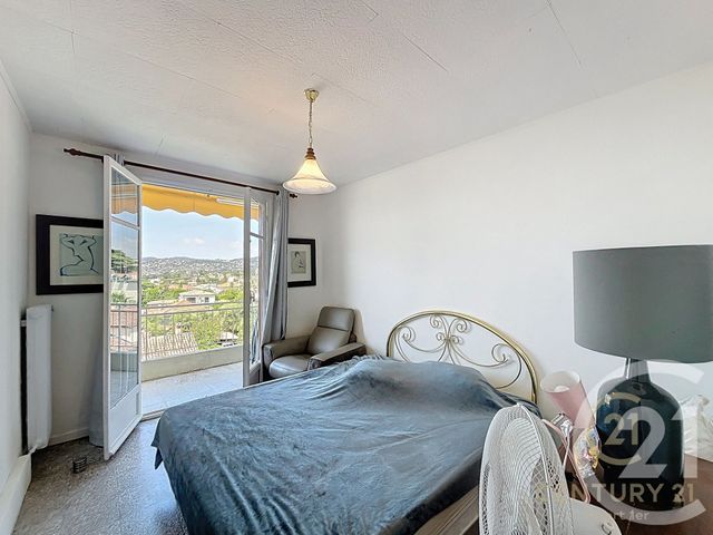 Appartement à louer - 2 pièces - 49.33 m2 - JUAN LES PINS - 06 - PROVENCE-ALPES-COTE-D-AZUR - Century 21 Albert 1Er