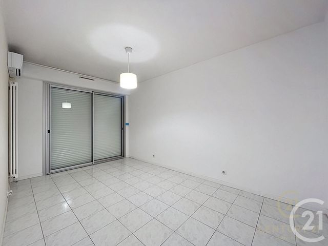 Appartement F3 à vendre - 3 pièces - 75.02 m2 - ANTIBES - 06 - PROVENCE-ALPES-COTE-D-AZUR - Century 21 Albert 1Er