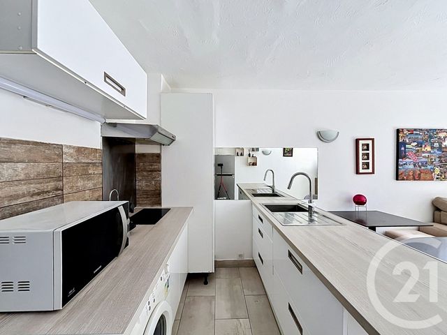 Appartement F1 à vendre - 1 pièce - 27.04 m2 - ANTIBES - 06 - PROVENCE-ALPES-COTE-D-AZUR - Century 21 Albert 1Er