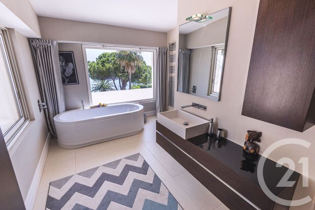maison à vendre - 7 pièces - 428.0 m2 - JUAN LES PINS - 06 - PROVENCE-ALPES-COTE-D-AZUR - Century 21 Albert 1Er