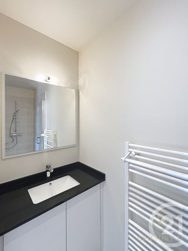 Appartement F1 à louer - 1 pièce - 44.2 m2 - ANTIBES - 06 - PROVENCE-ALPES-COTE-D-AZUR - Century 21 Albert 1Er