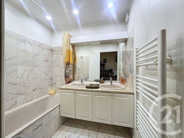 Appartement F3 à vendre - 3 pièces - 66.7 m2 - ANTIBES - 06 - PROVENCE-ALPES-COTE-D-AZUR - Century 21 Albert 1Er